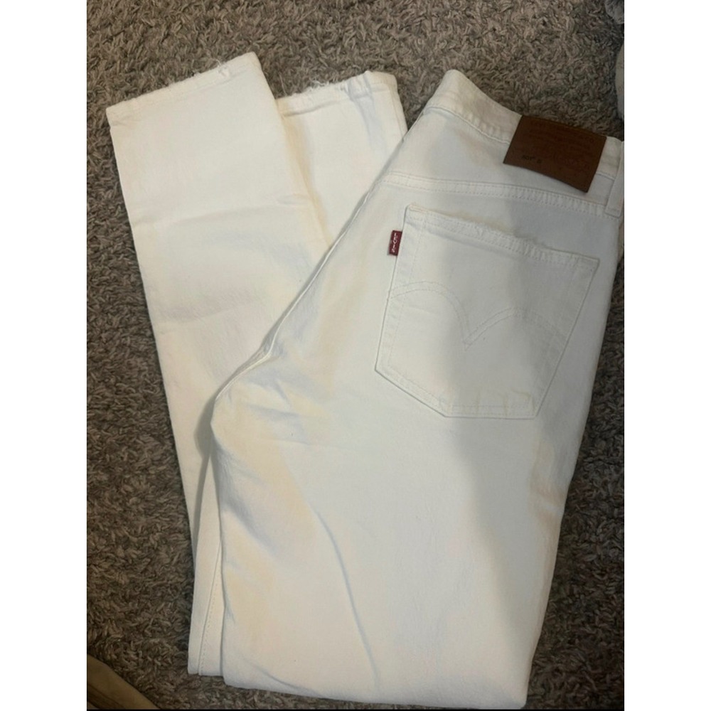Levi's Premium Women 501 Skinny Jeans White Distressed 27 x 28 NWT